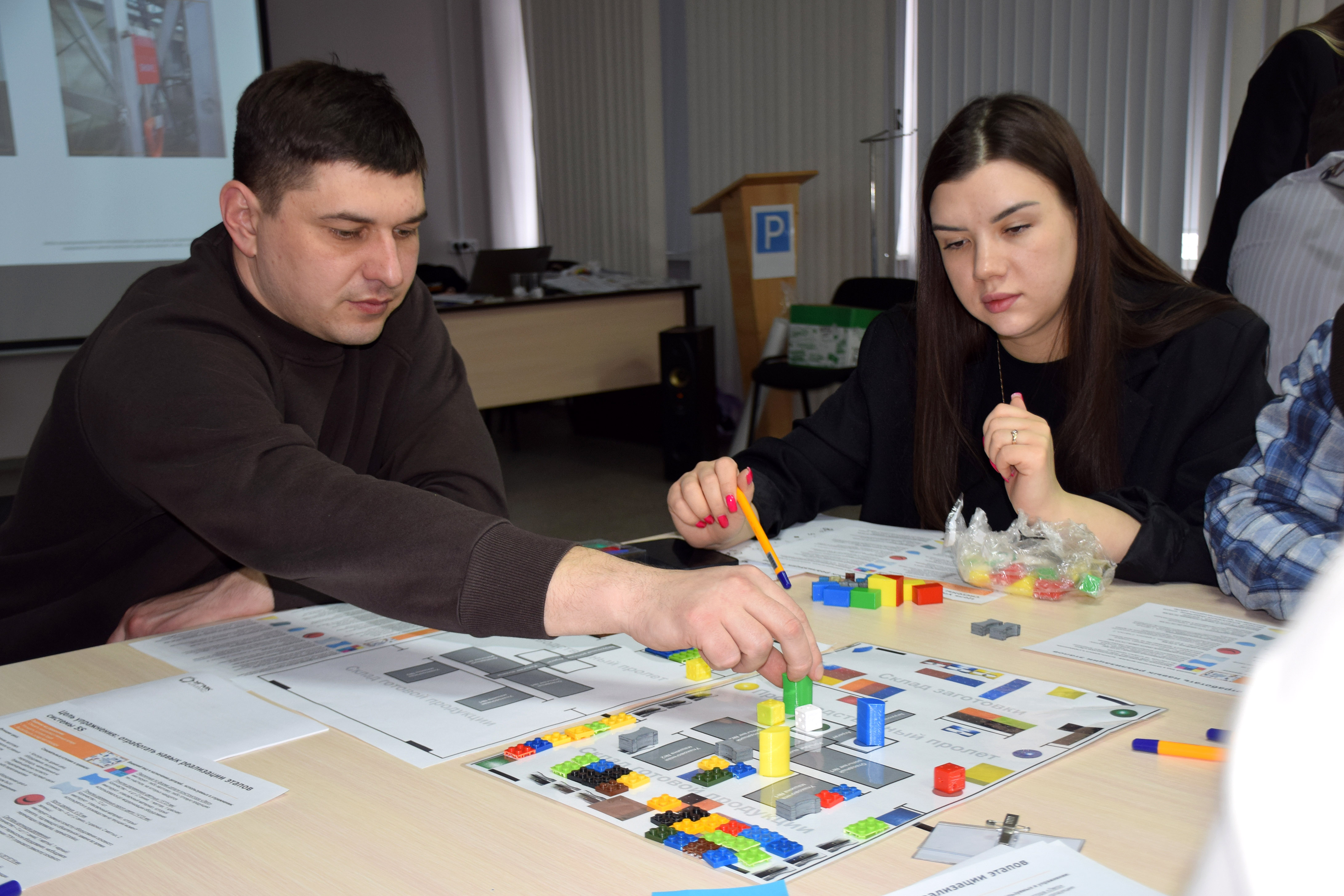 Мастеров обучили инструментам стандартной работы