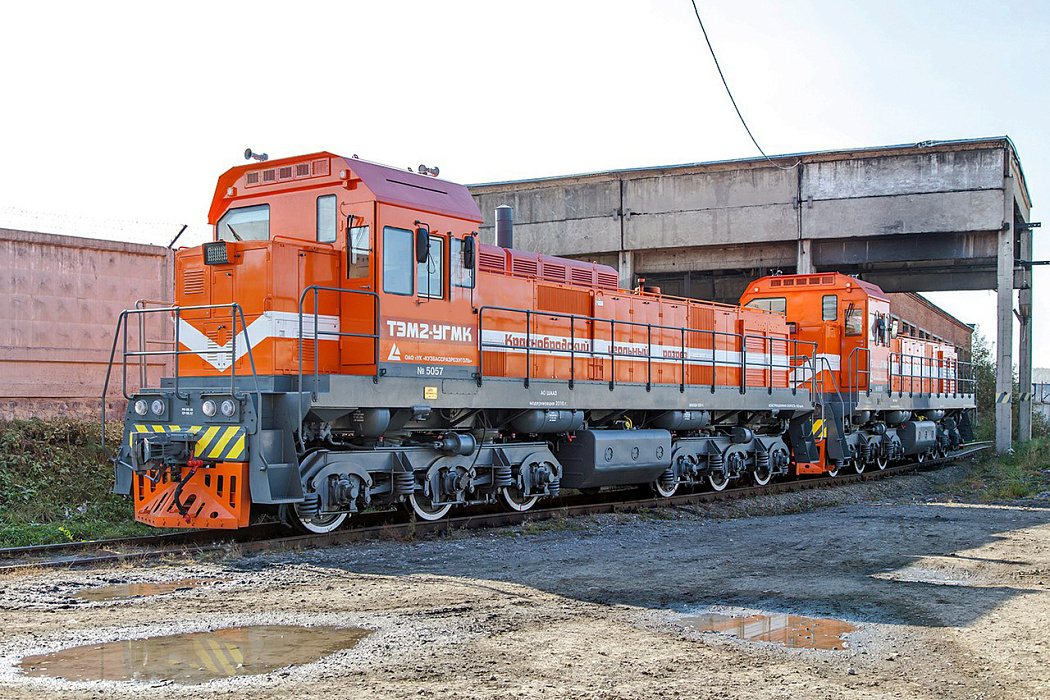 картинка Модернизированный тепловоз ТЭМ2  - Шадринский Автоагрегатный завод